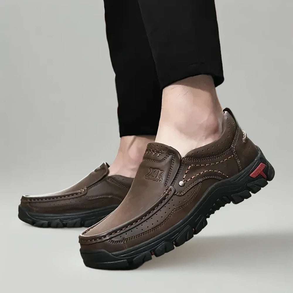 Mocassin camel homme accessoire polyvalent, compatible avec différents styles vestimentaires