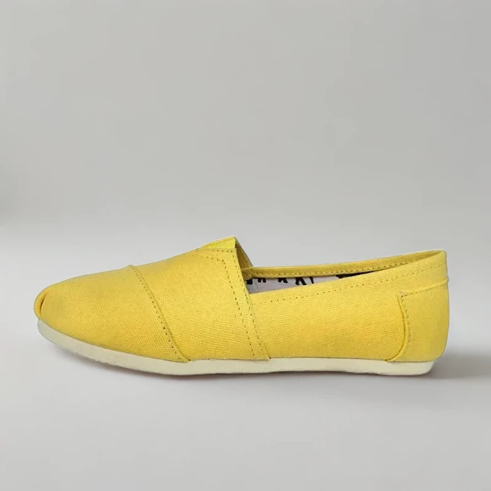Mocassins femme tendance détail de l'enfilage facile sans fermeture