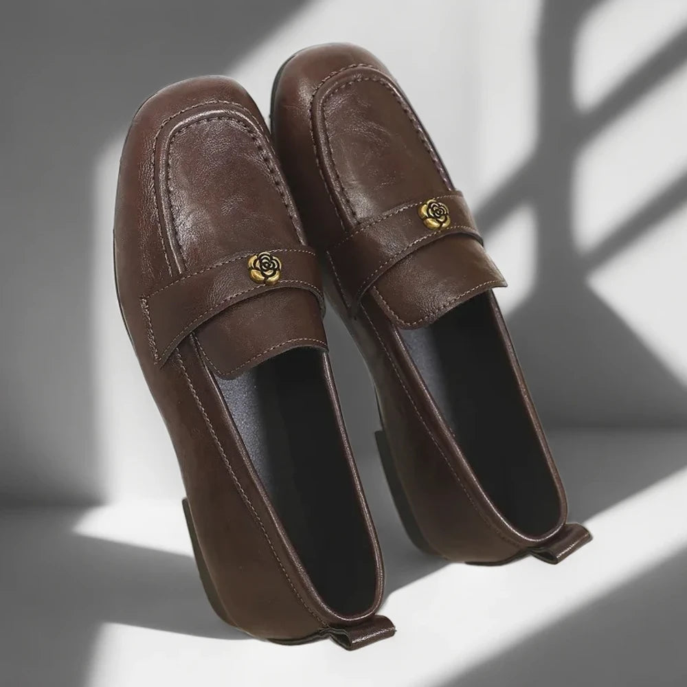 Mocassin cuir noir femme style italien raffiné et intemporel