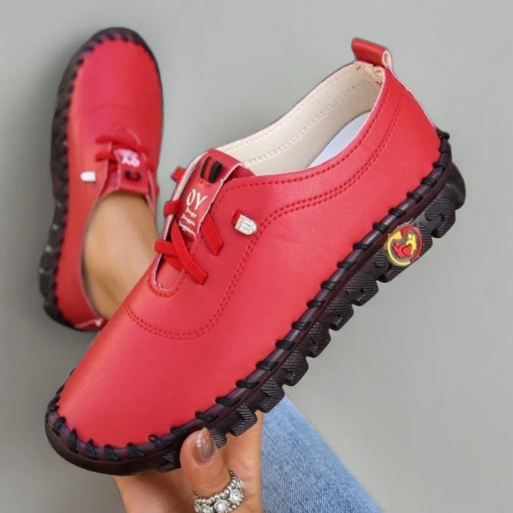 Mocassin plateforme femme cuir blanc avec détails de couture et finitions