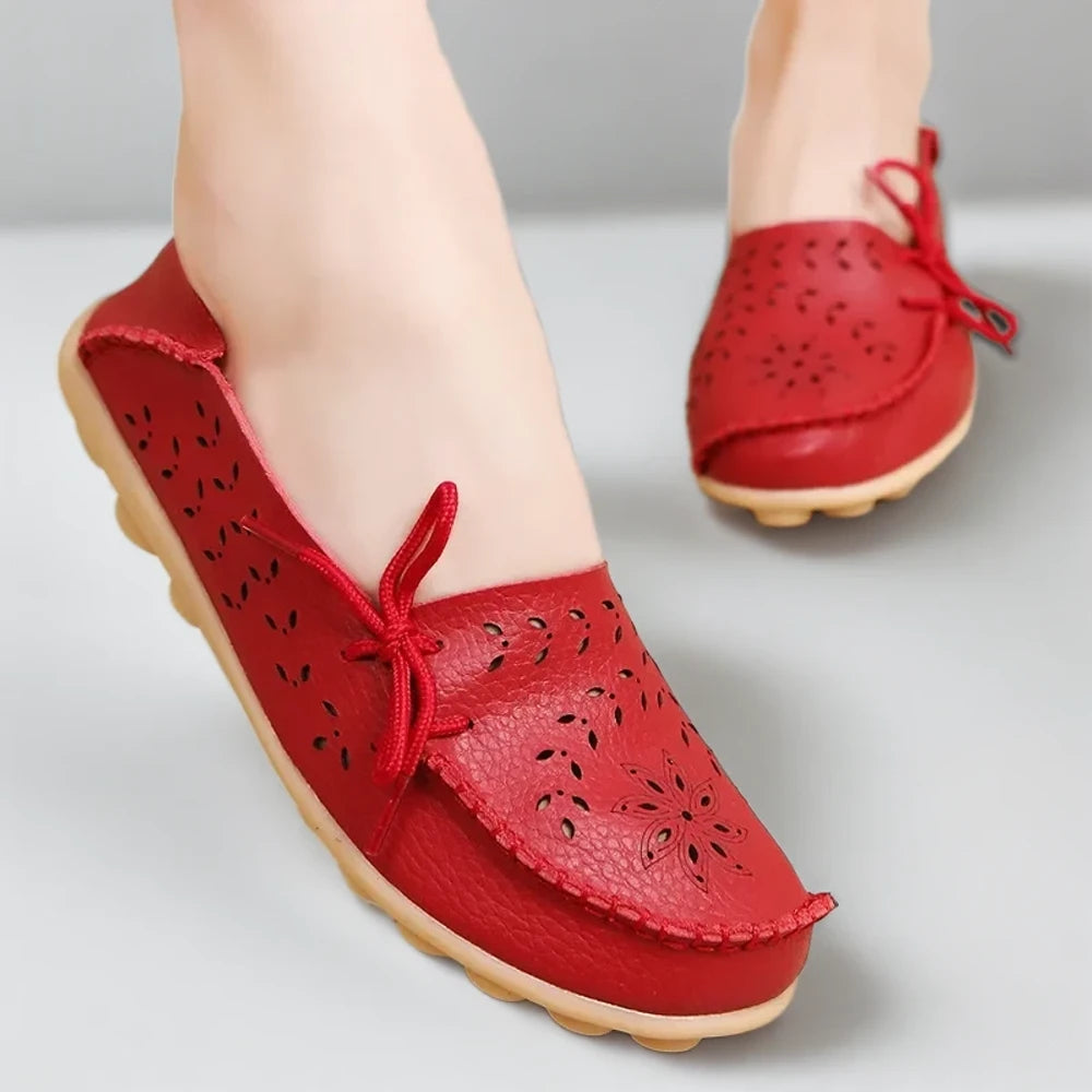 Ballerines mocassins femme bordeaux détail du talon et de la courbe du pied
