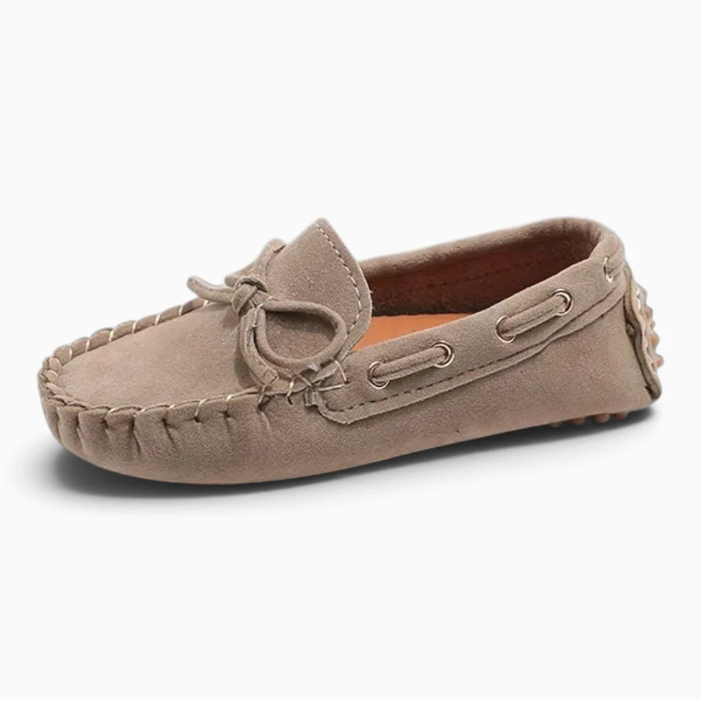 Mocassin garçon mariage vue de profil, design raffiné et élégant