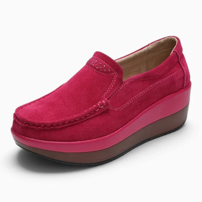 Mocassin bordeaux femme plateforme raffinée, vue trois-quarts
