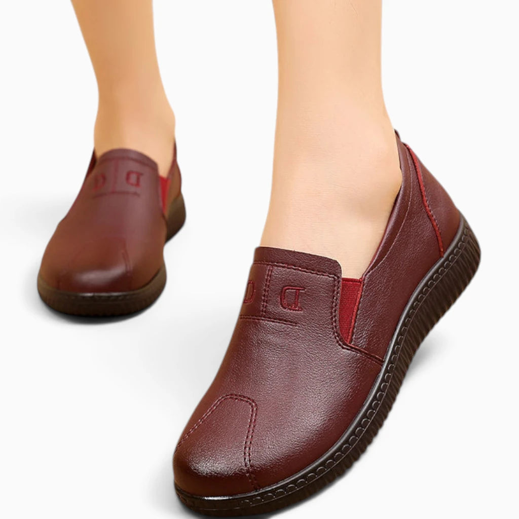 Mocassin confort femme bordeaux, allure élégante au pied