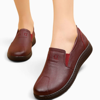 Mocassin confort femme bordeaux, allure élégante au pied
