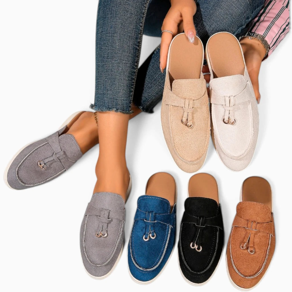 Mocassin à gland femme gris en daim avec détail métallique