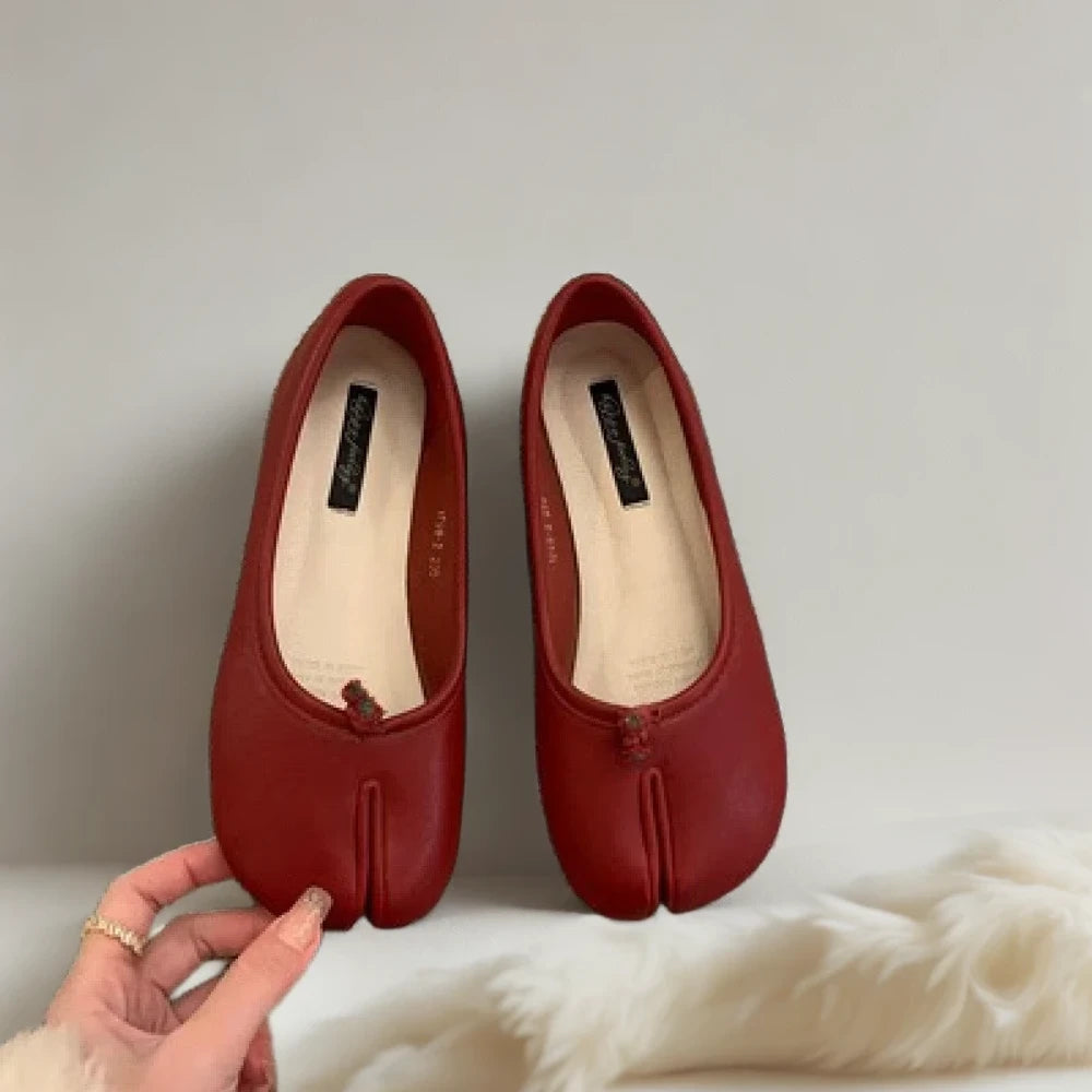 Mocassin argenté femme talon arrière montrant l'intérieur confortable et rembourré