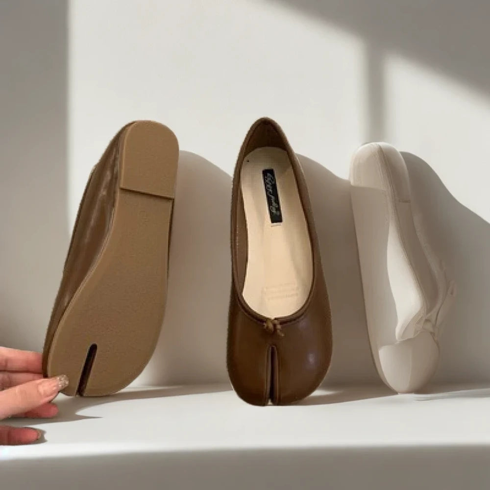 Mocassin femme argent porté au quotidien avec tenue casual décontractée