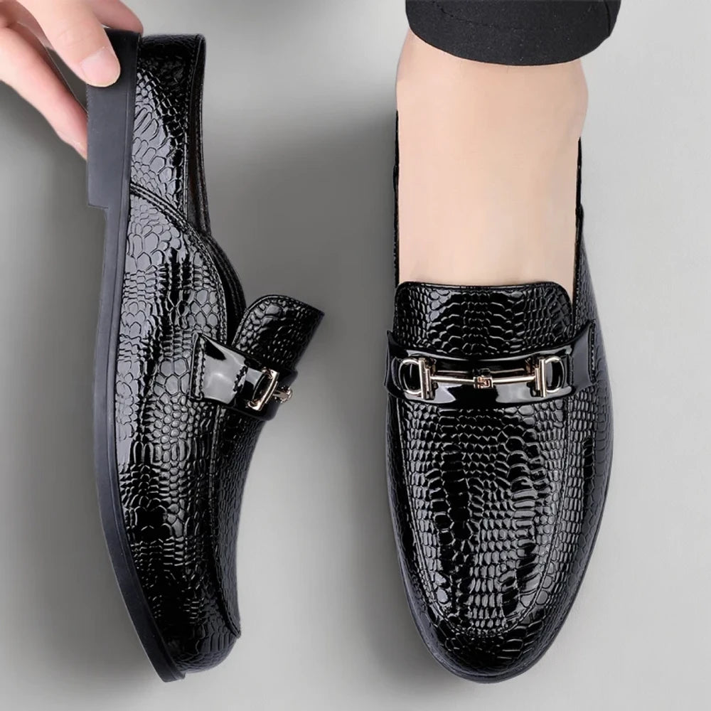 Mocassin aubergine confortable pour journées actives d'été