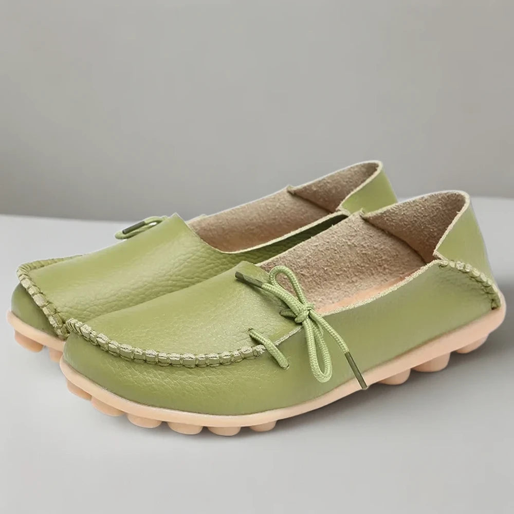 Chaussure mocassin souple noire pour femme grande taille