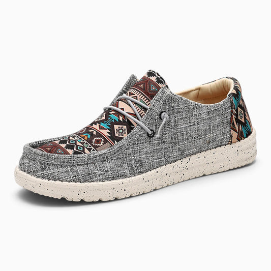Mocassin belge gris en toile respirante, vue de dessus avec design minimaliste