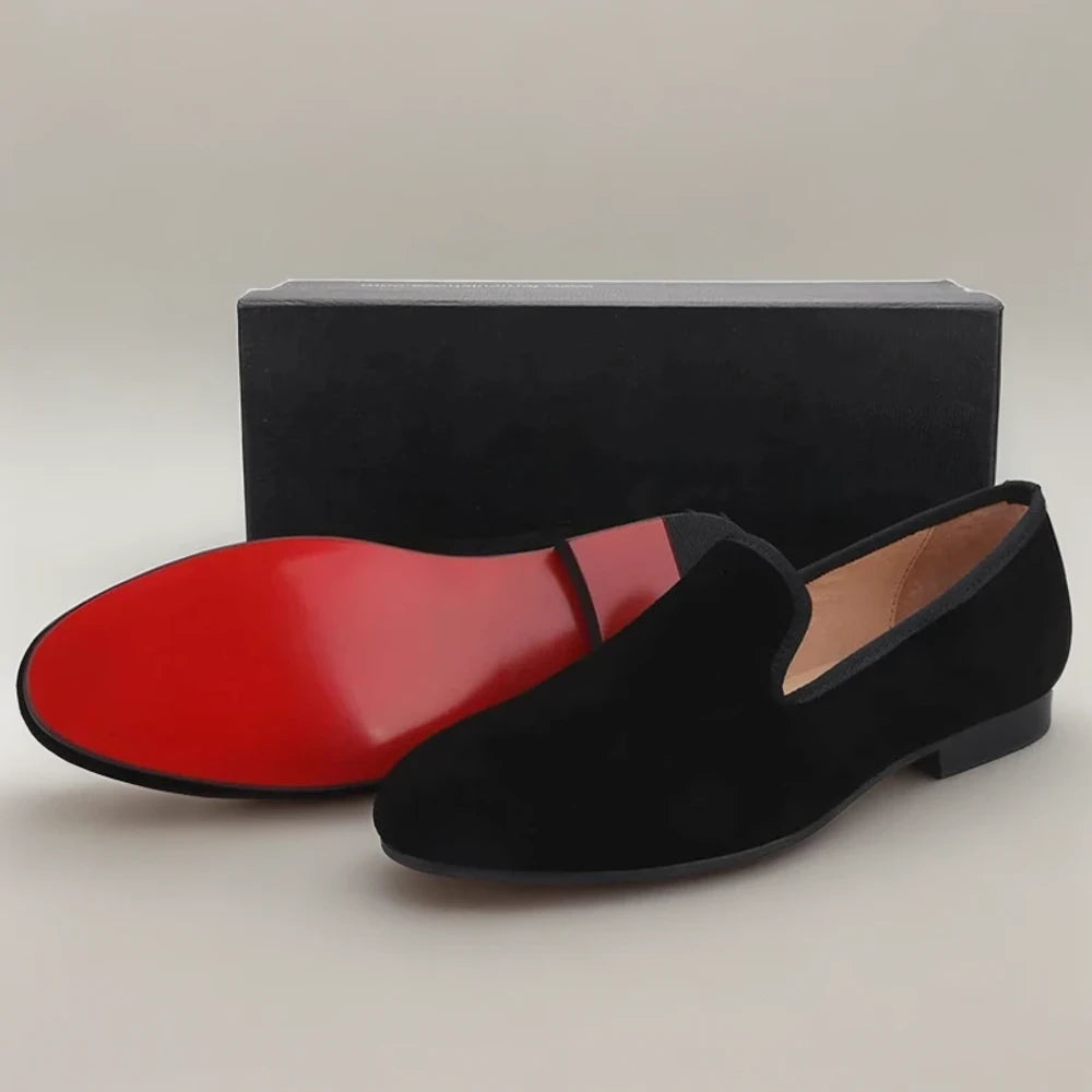Mocassin bicolore homme jaune et noir sur pied