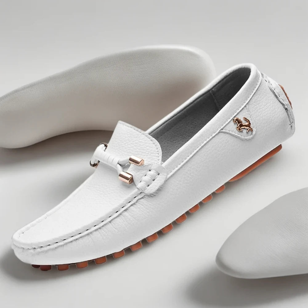 Mocassin blanc confortable pour le bureau