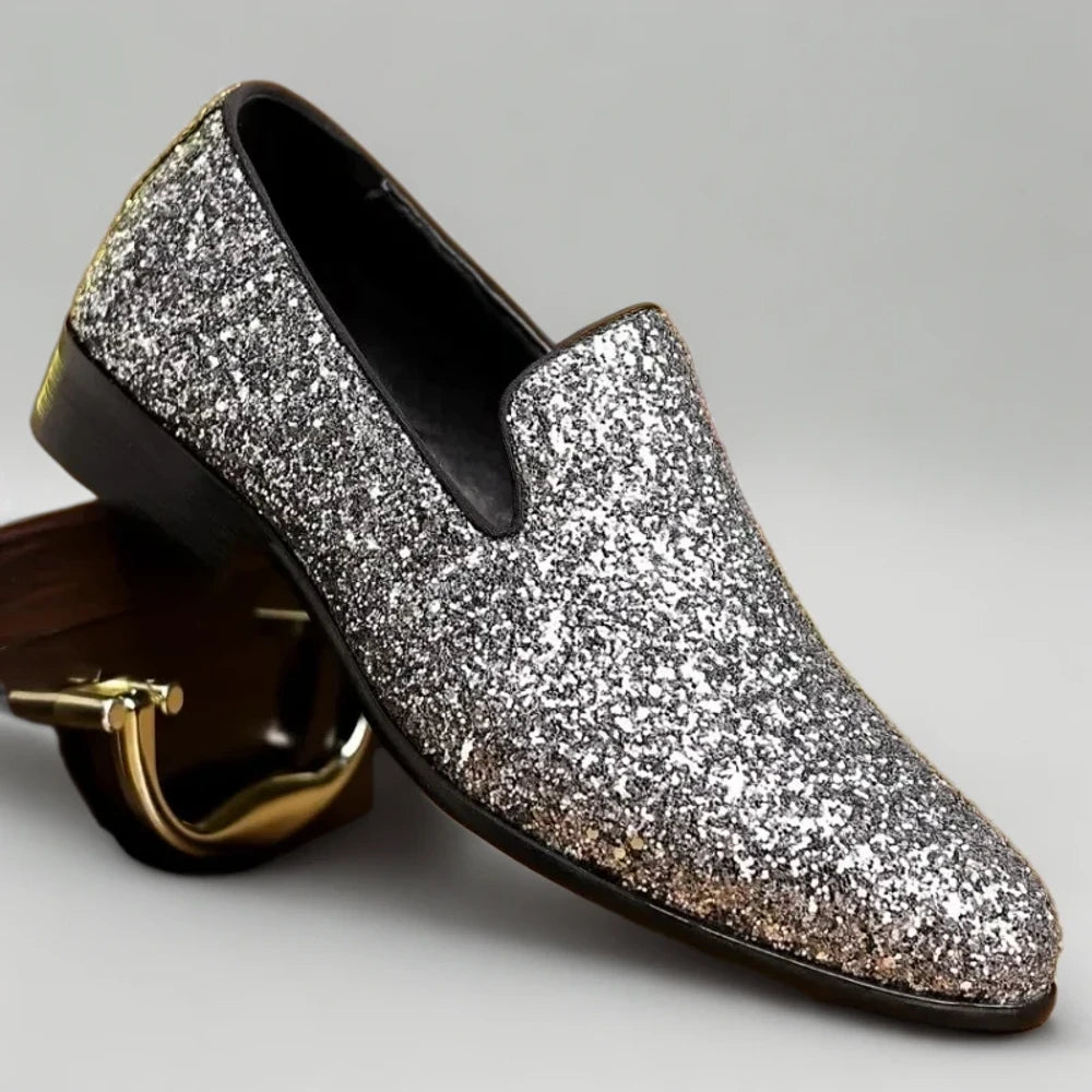 Mocassin bout carré homme vue de dessus, design minimaliste de prestige