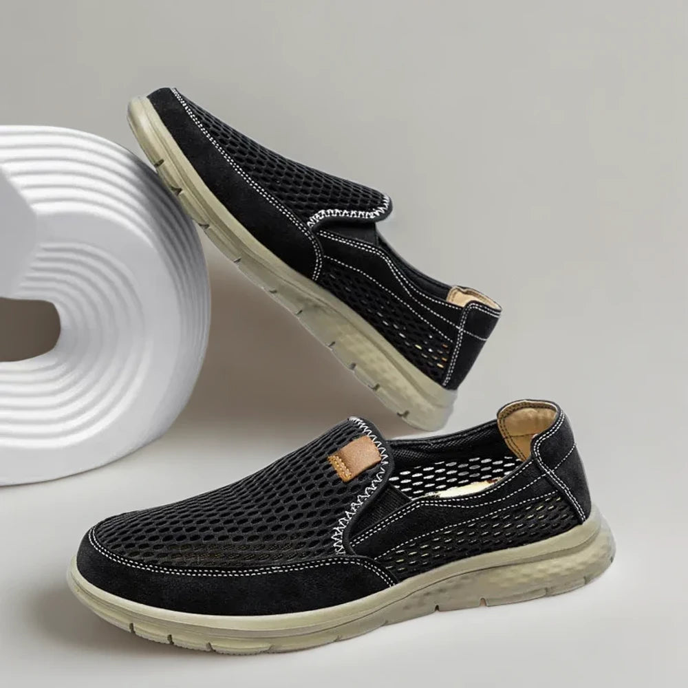 Détail de la maille respirante du mocassin bout pointu