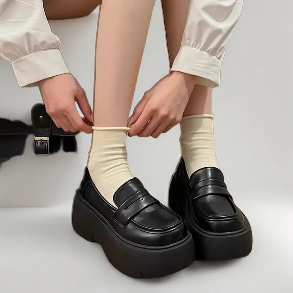 Intérieur spacieux du mocassin chic confort, garantissant aisance et bien-être dès le premier port