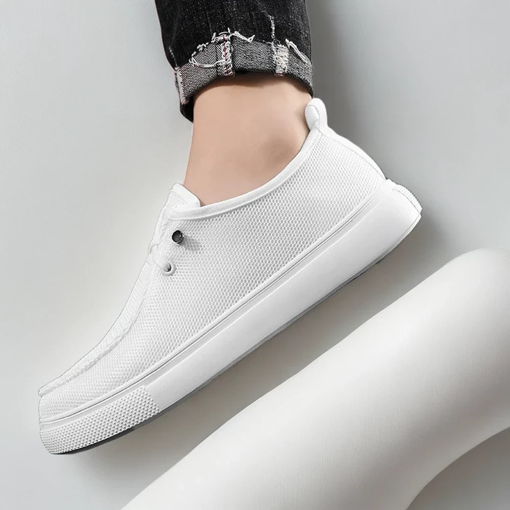 Mocassin homme chic associé à un jean pour un look décontracté et stylé