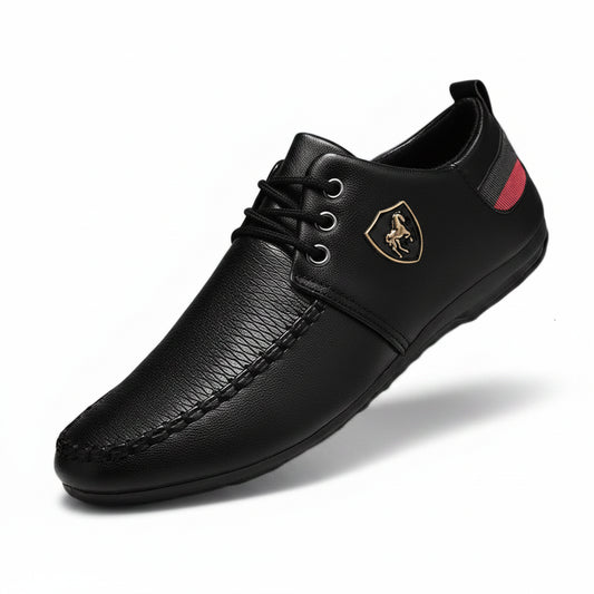 Mocassin cognac homme avec laçage bas et accents contrastés