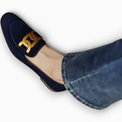 Mocassin collège femme porté au quotidien, confort et élégance réunis