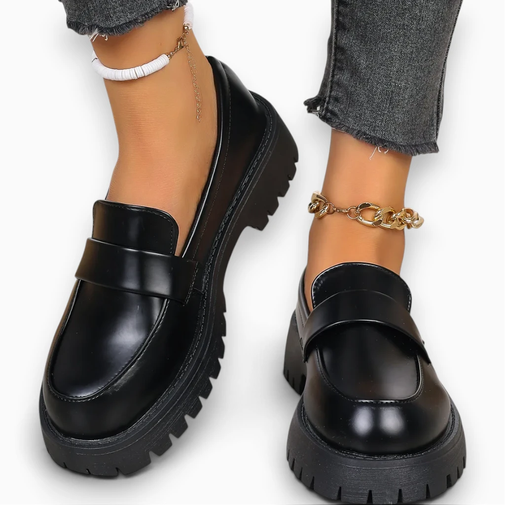 Mocassins femme bordeaux à semelle épaisse, style élégant avec plateforme renforcée