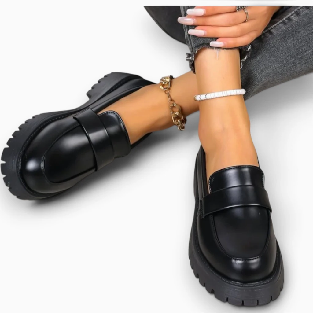 Mocassin bordeaux femme grandes tailles, silhouette épurée et confortable plateforme