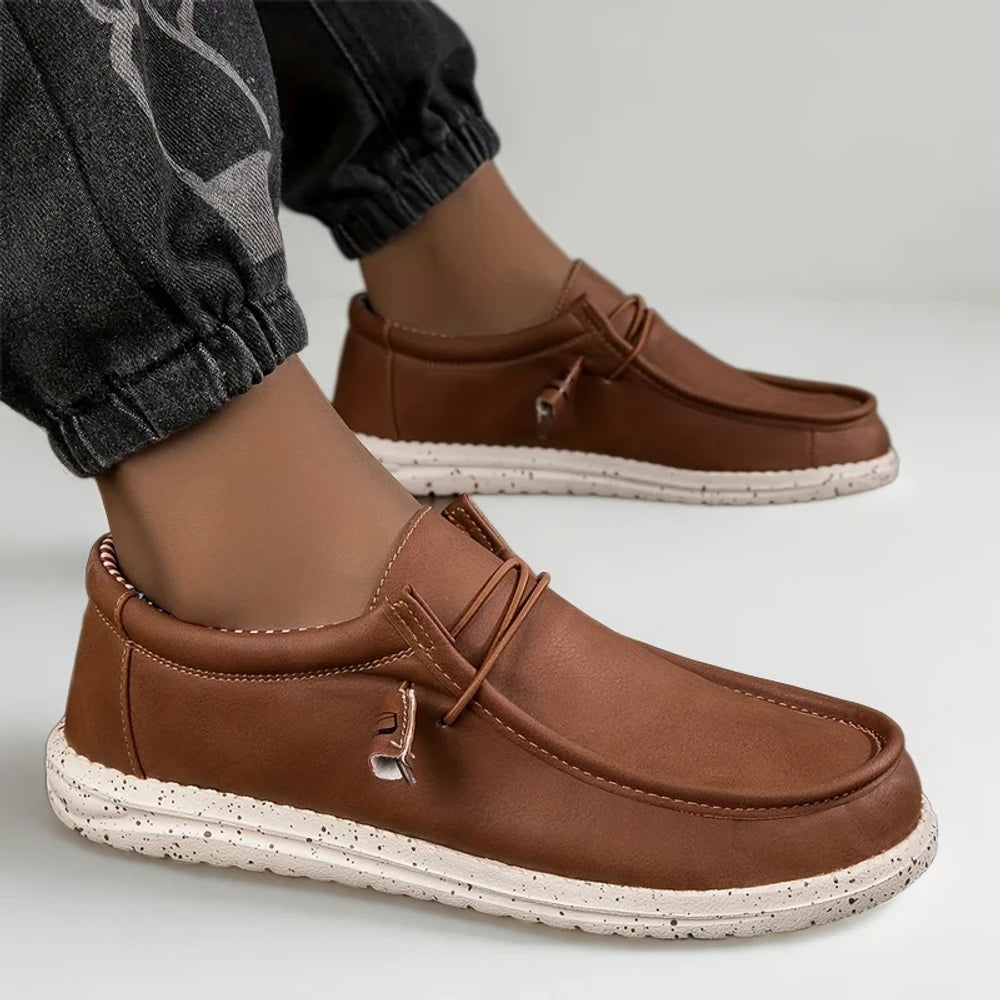Mocassin confort gris clair, teinte neutre et polyvalente