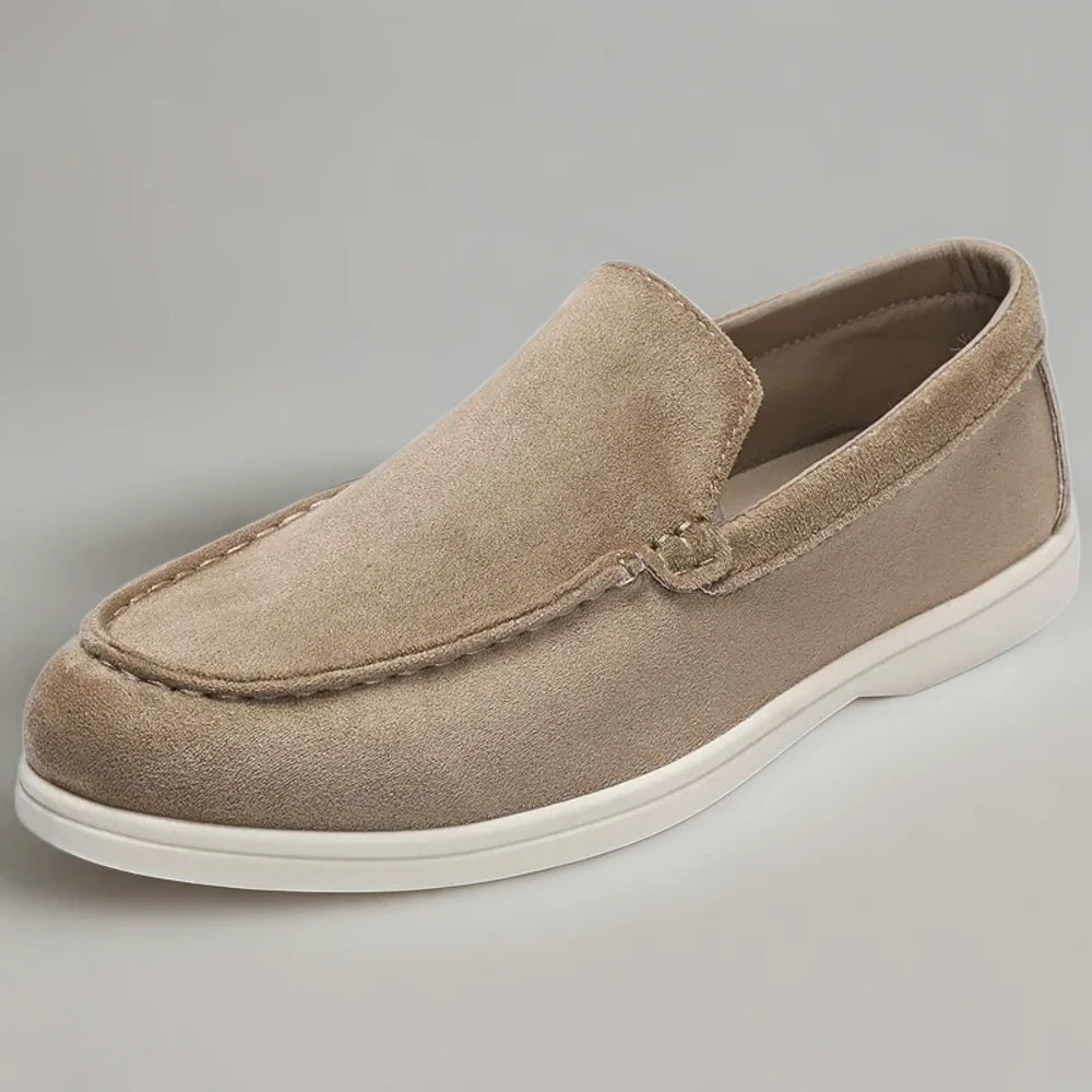 Mocassins confort homme enfiler sans lacets, détail de la semelle PVC