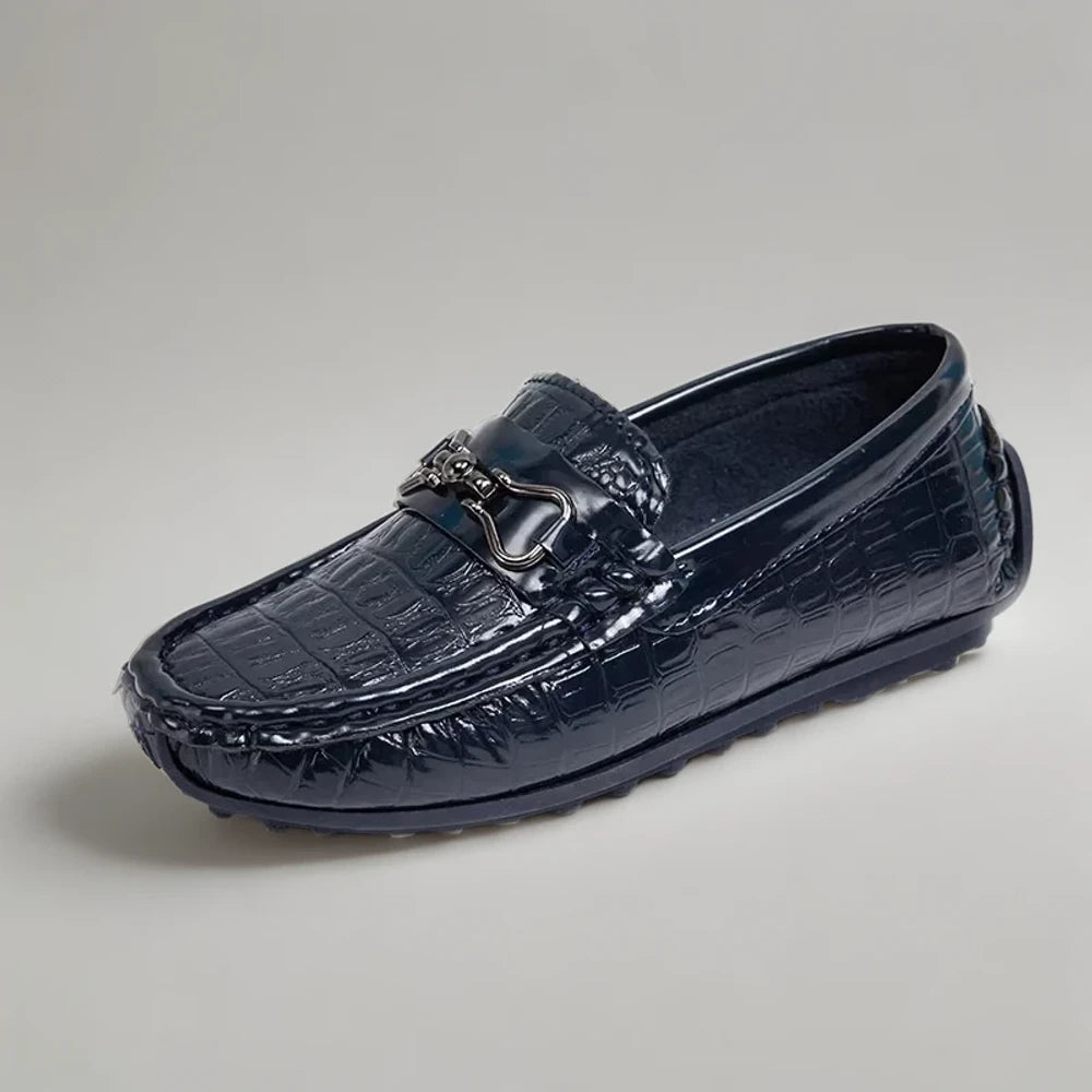 Mocassin croco marron avec finitions bicolores et semelle antidérapante