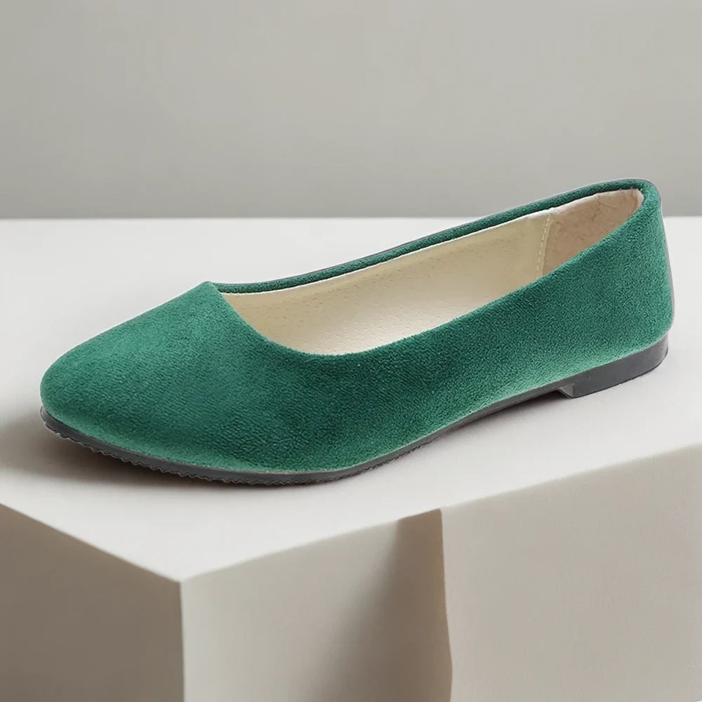 Mocassin croco femme camel passe-partout associé avec différents styles vestimentaires
