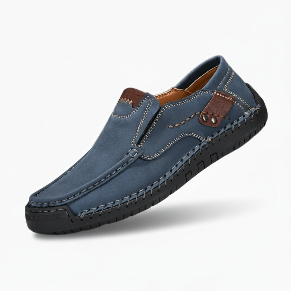 Mocassin cuir blanc homme vue de profil, design épuré et confortable