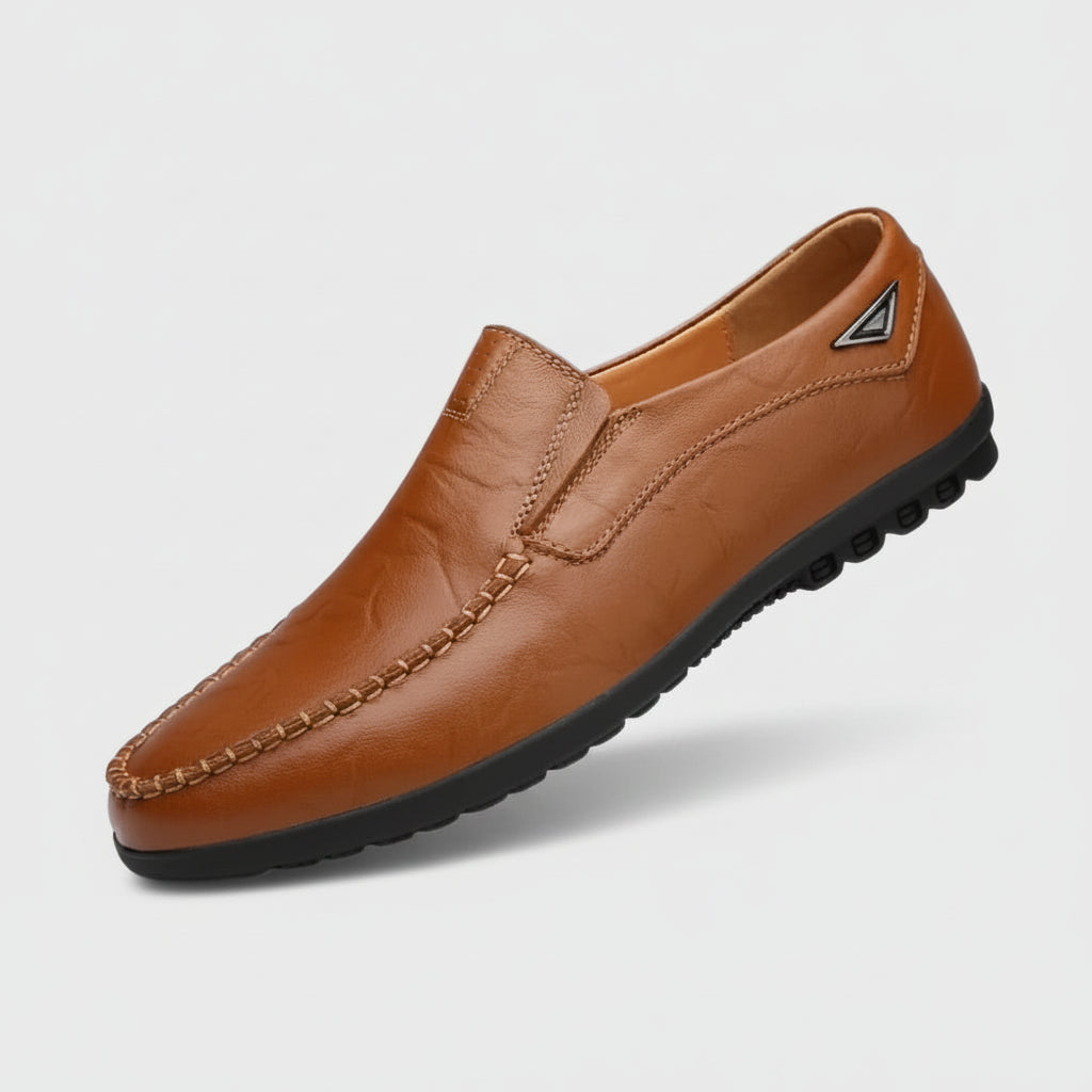 Mocassin cuir de luxe rouge homme vue de profil, cuir souple italien