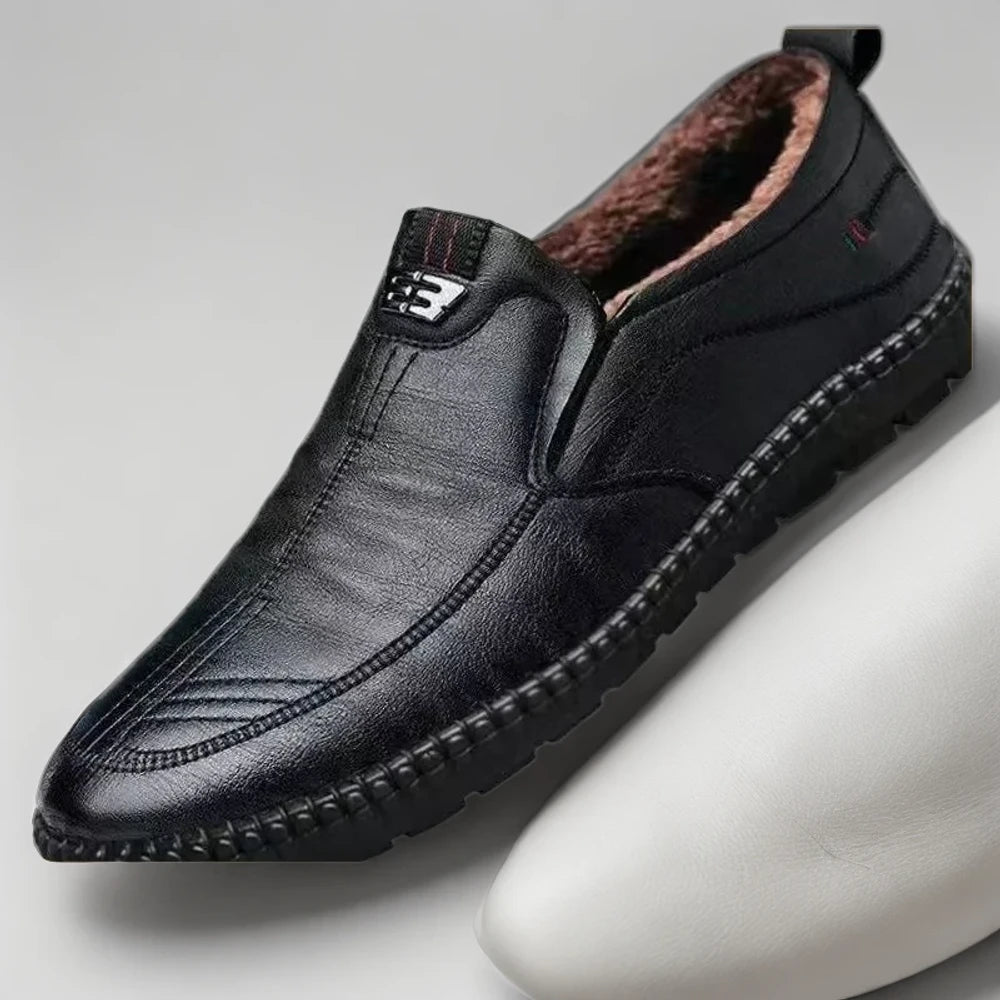 Mocassin noir cuir homme confortable à enfiler pour tous les jours