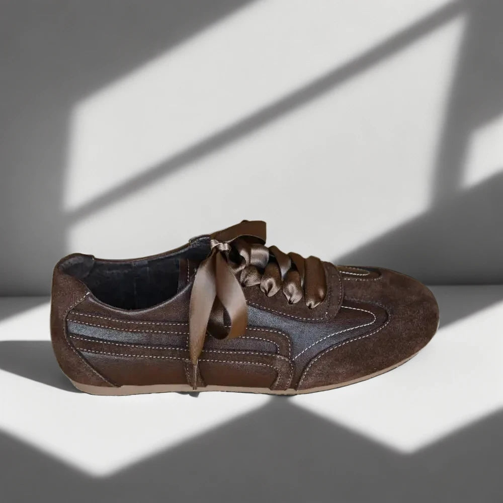 Mocassin cuir tressé femme porté, confort naturel pour usage quotidien automnal