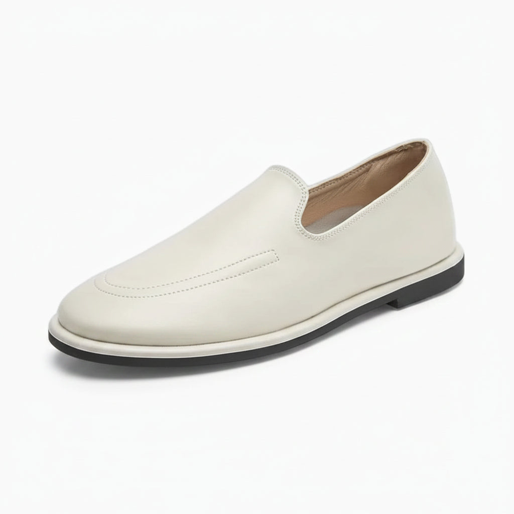 Mocassin daim beige enfilable sans lacet pour pieds larges