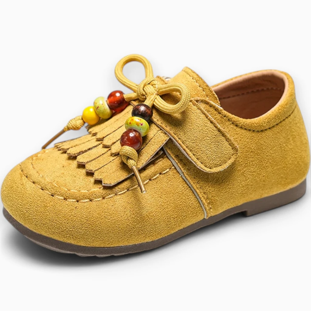 Chaussure printemps fillette jaune avec nœud, franges et perles