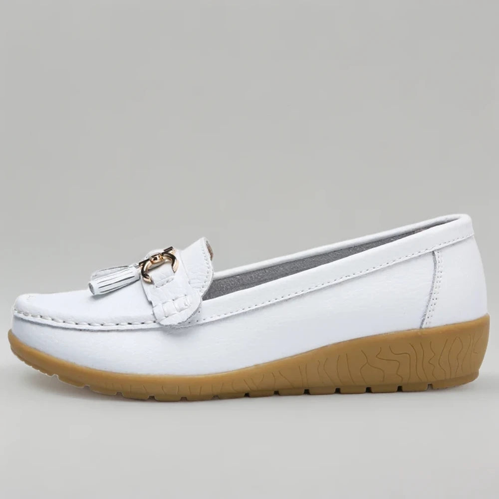 Mocassins dorés confortables, intérieur cuir souple épousant