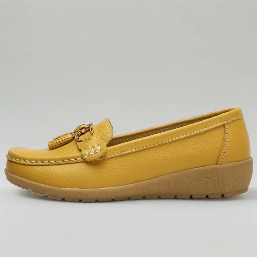 Mocassin doré disponible en plusieurs coloris assortis