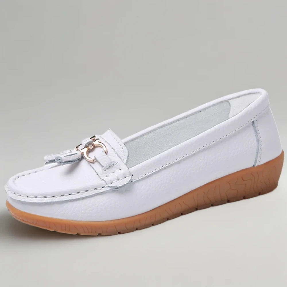 Mocassins femme doré vue de dessus montrant la finition élégante
