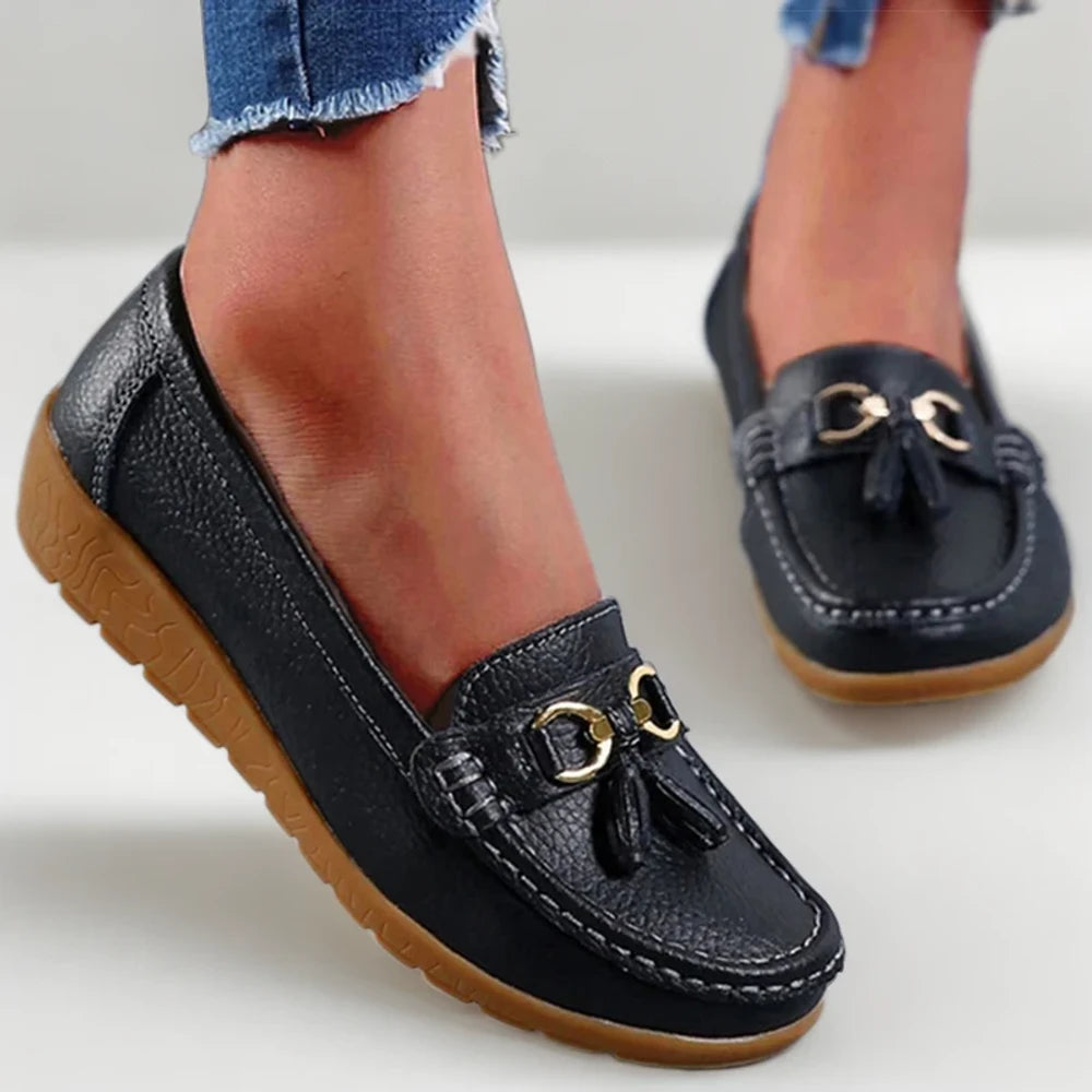 Mocassin femme dorés détail du cuir premium et de la qualité de fabrication