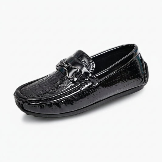 Mocassin enfant garçon noir avec détail métal brillant et bout rond