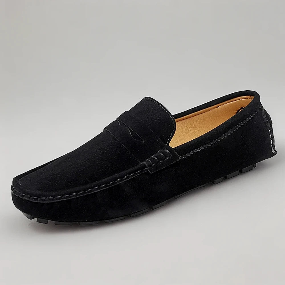 Espadrille mocassin marron chocolat, détail du talon renforcé et de la flexibilité de la chaussure