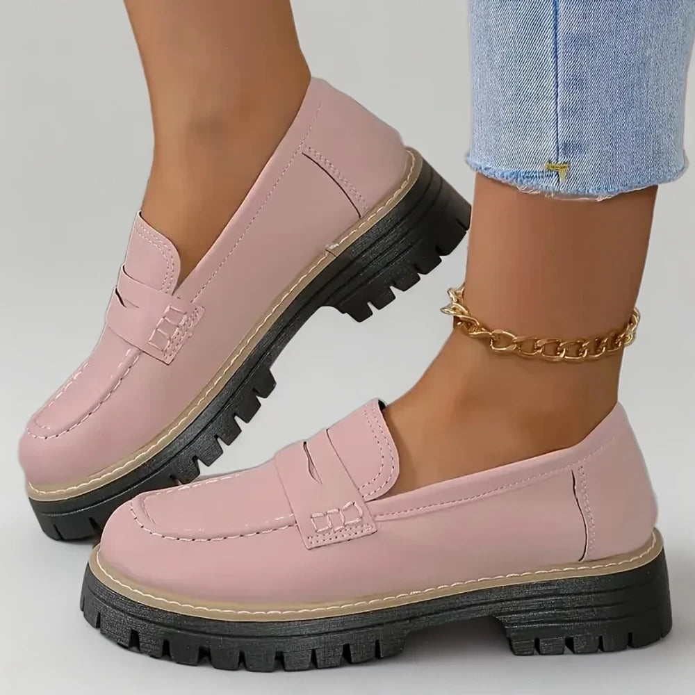 Mocassin espadrille femme vue de profil montrant le talon épais stabilisateur