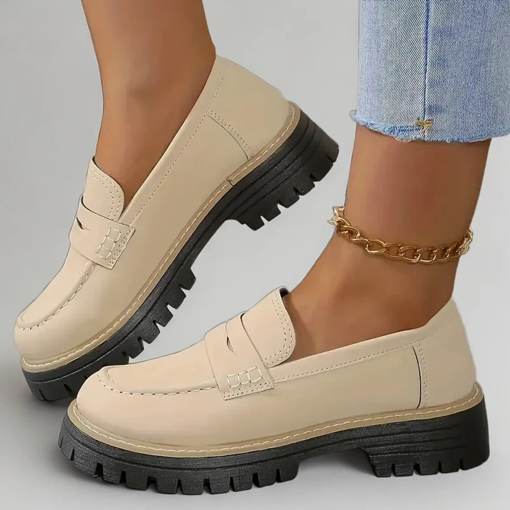 Mocassin espadrille femme style coréen porté en tenue automnale casual