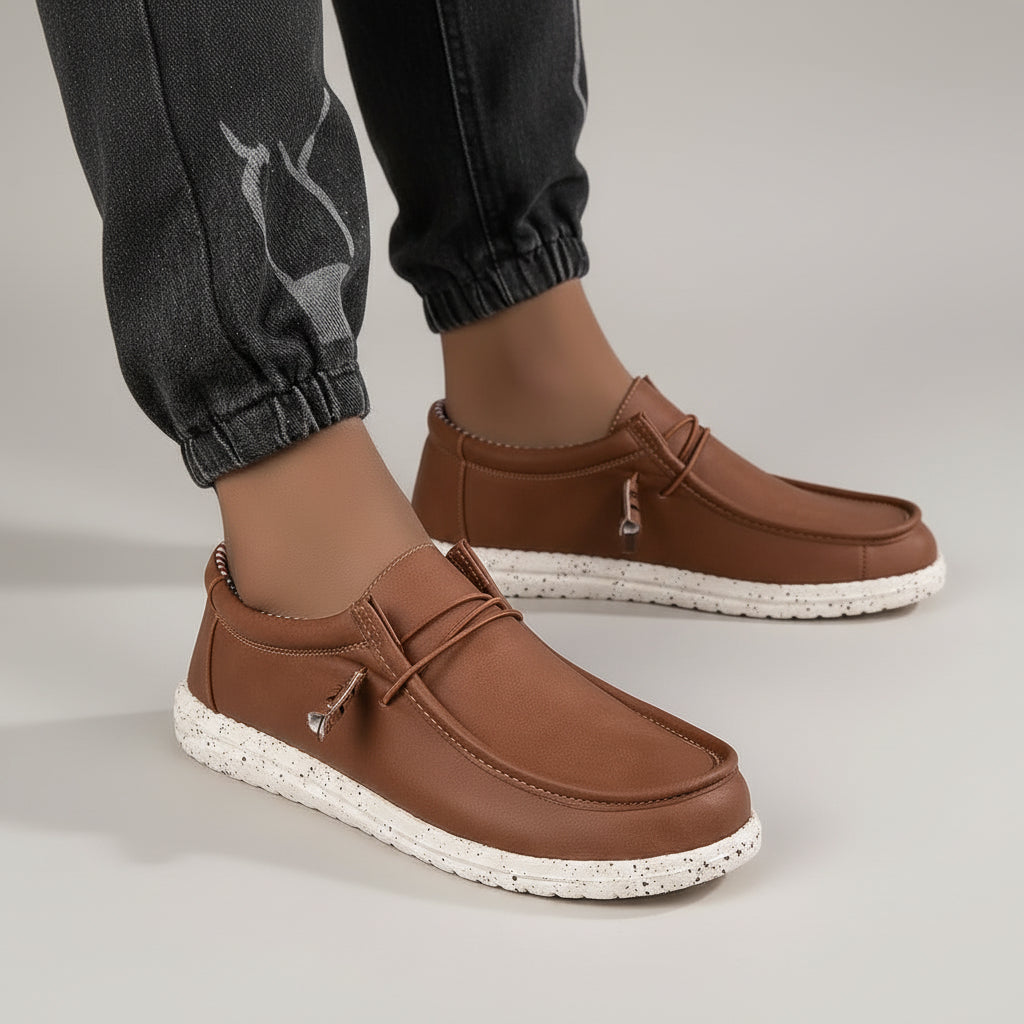 Mocassin été marron clair vue de profil avec semelle souple