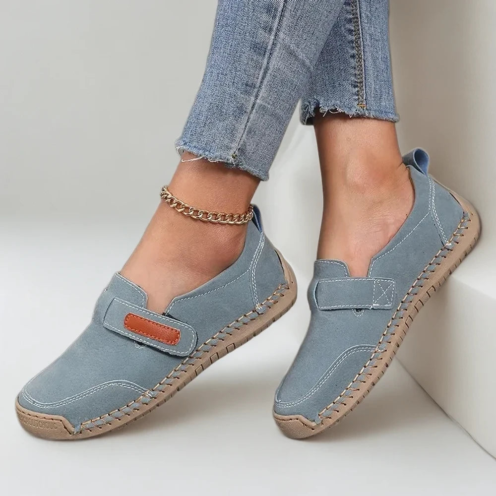 Mocassin femme moderne gris, chaussure vue de dessus