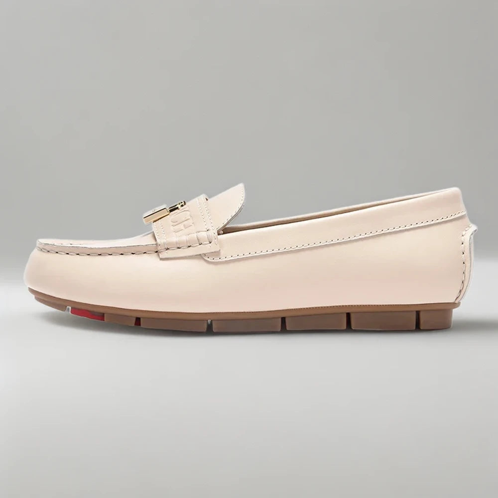 Détail du mocassin original femme en cuir souple côté intérieur