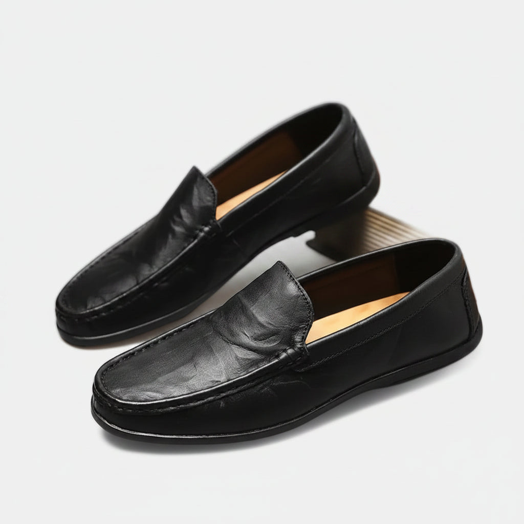 Mocassin haut en cuir marron véritable, vue de profil avec détails de construction italienne