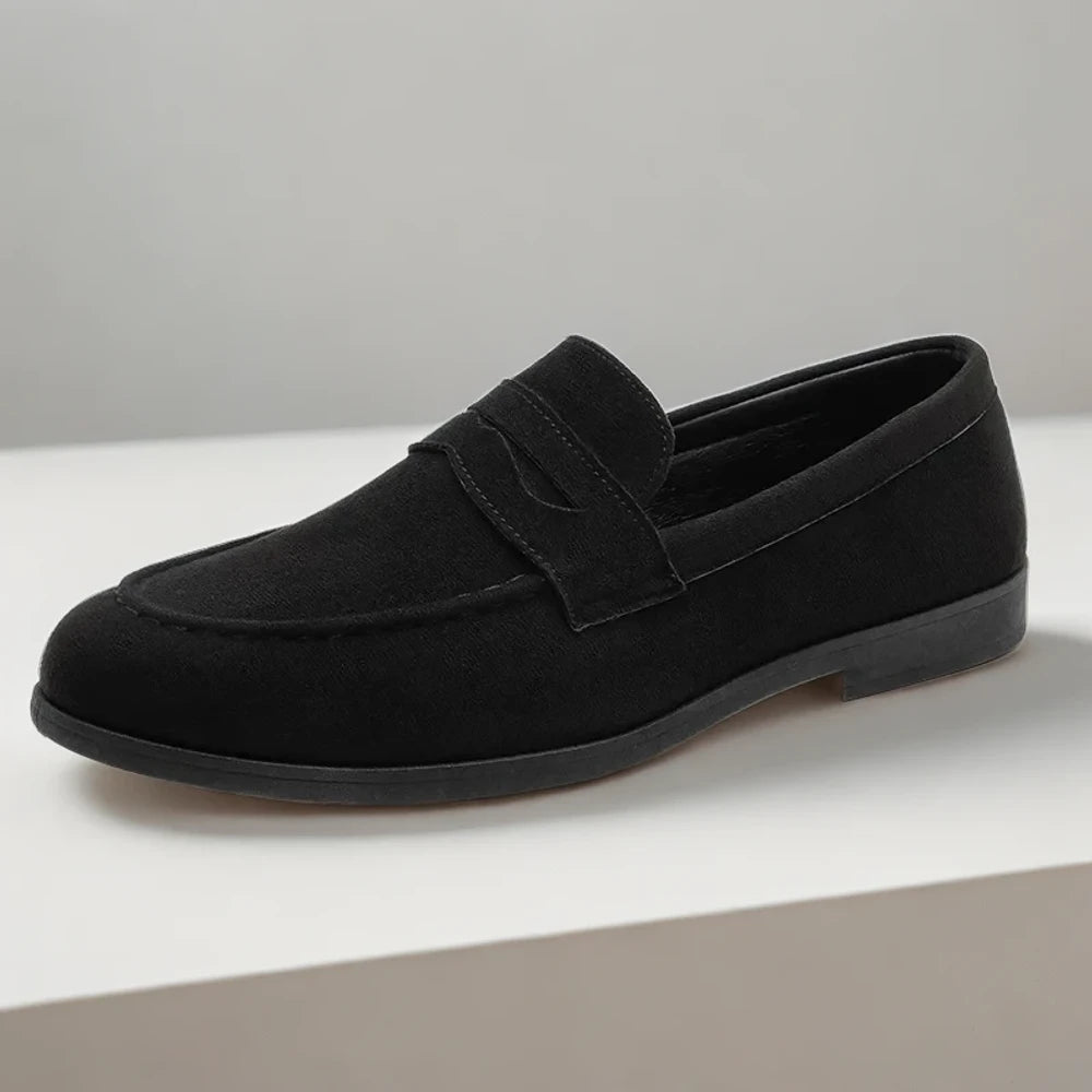 Mocassins haut homme bleu marine vue de profil, style bateau confortable