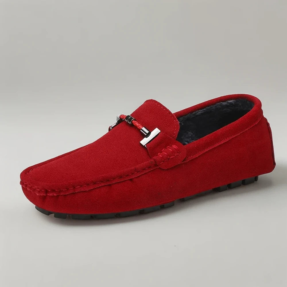 Détail du confort et de la doublure fourrure du mocassin homme