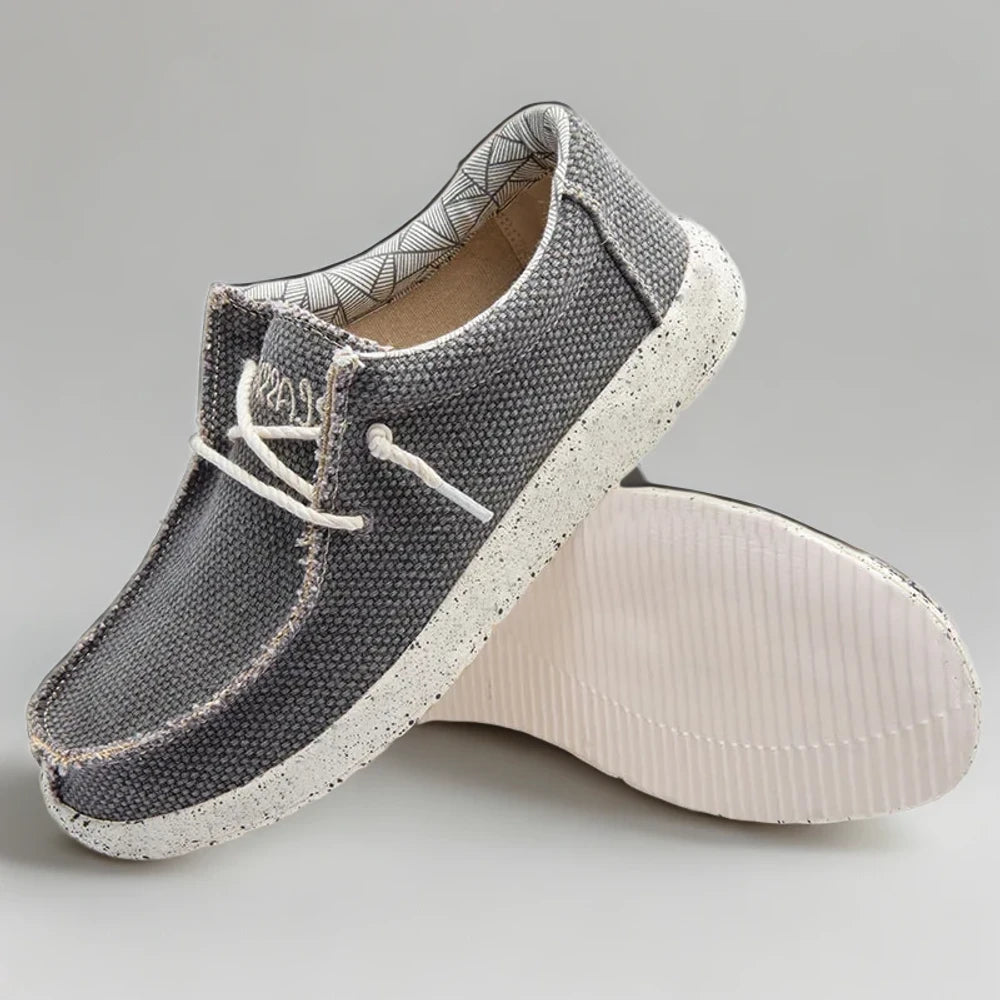 Détail de la semelle souple du mocassin homme bleu